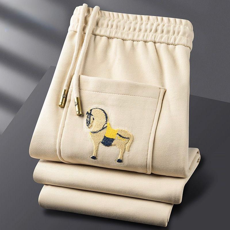 Premium Embroidered Horse Sweatshirt – Stylish Unisex Pullover with Classic Horse Design