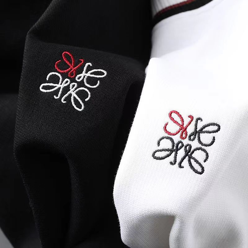 Stylish Men's Crewneck Sweatshirt with Embroidered Logo